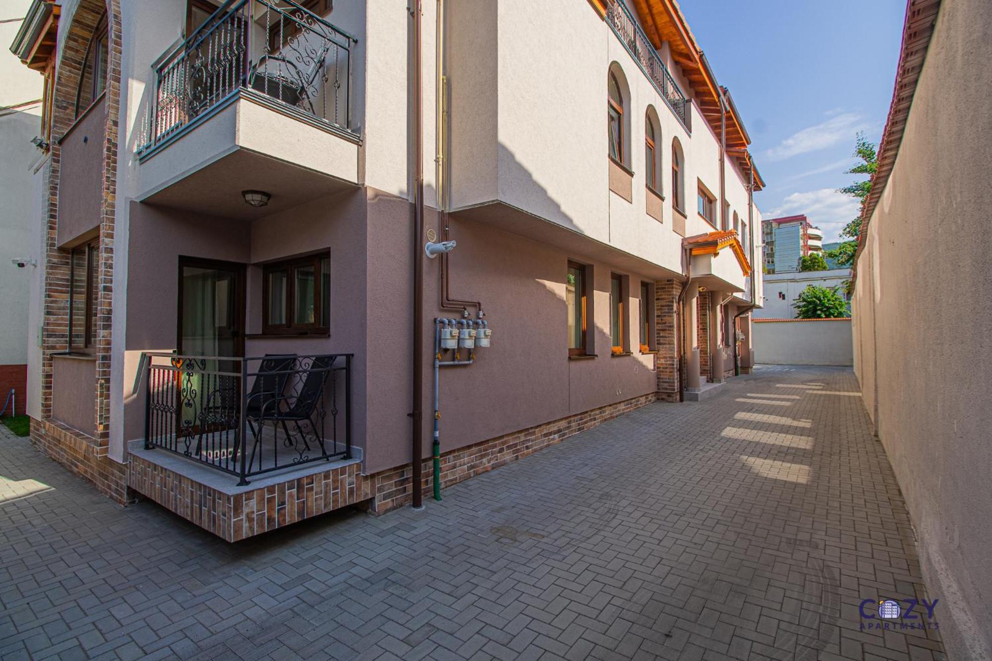 Cozy Brand New Boutique Aparthotel Braşov Buitenkant foto
