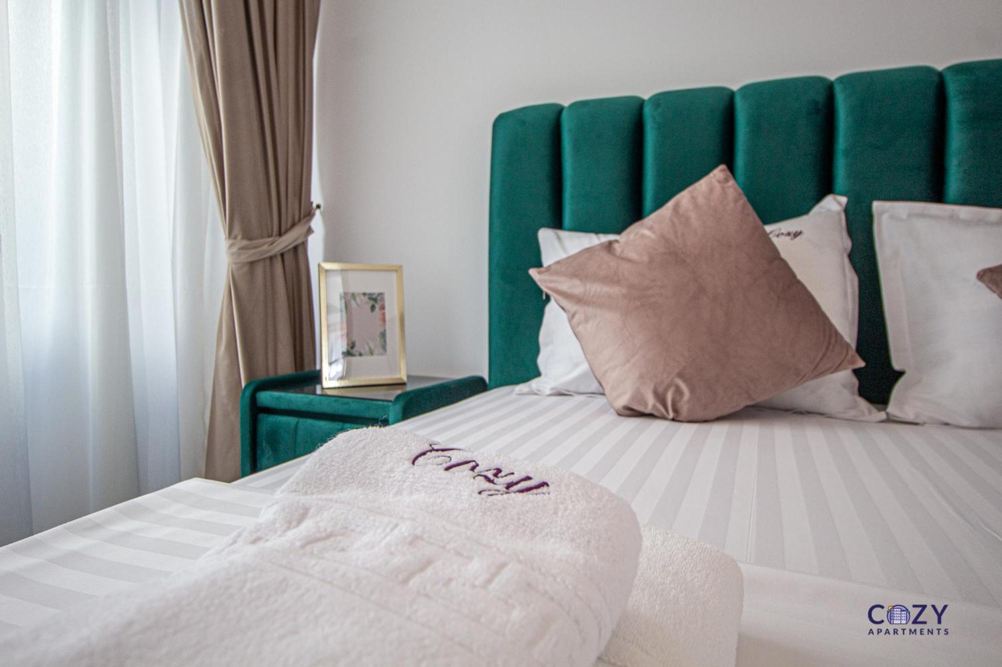 Cozy Brand New Boutique Aparthotel Braşov Buitenkant foto